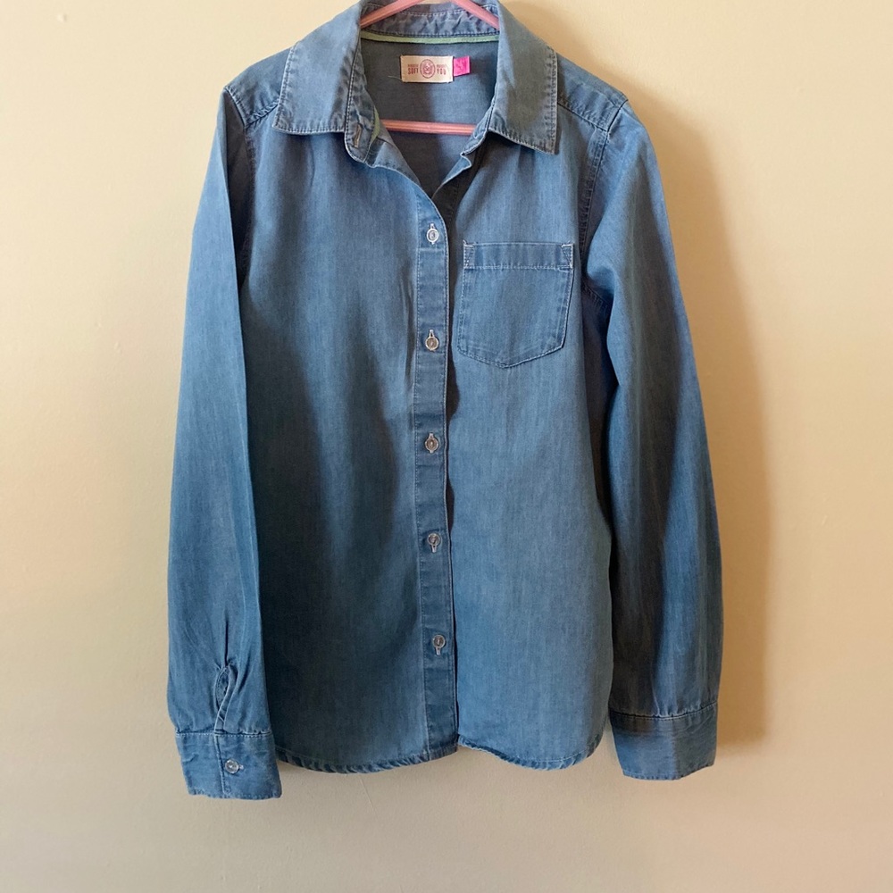👚 SO Jean style Button down